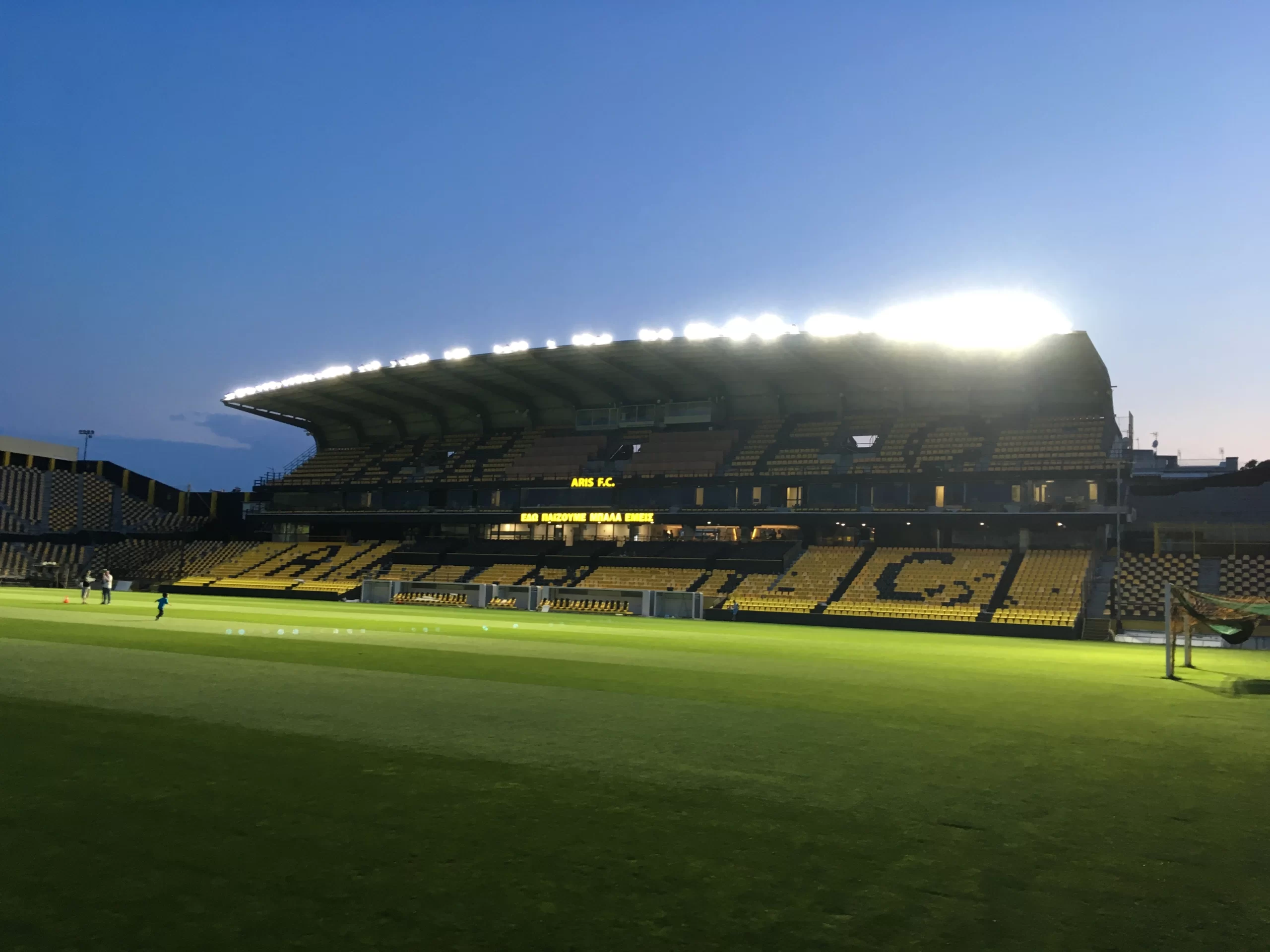 football Stadium-LED stadium sports lighting (3)